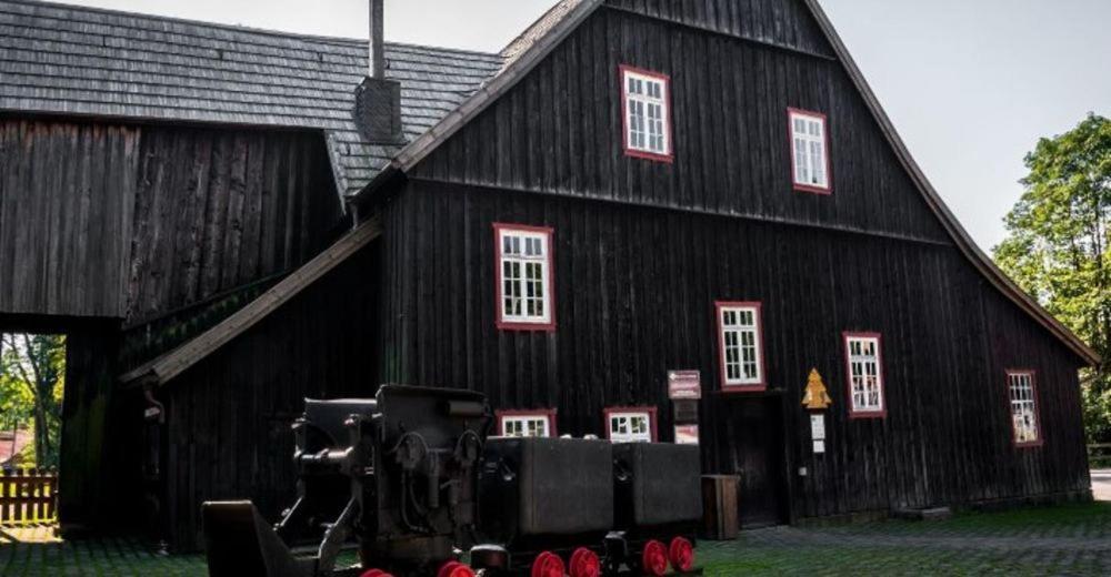 Tolles Schoenes Ferienhaus Mit Grosser Grillterrasse Fuer 12 Personen Im Harz Sankt Andreasberg Exterior photo